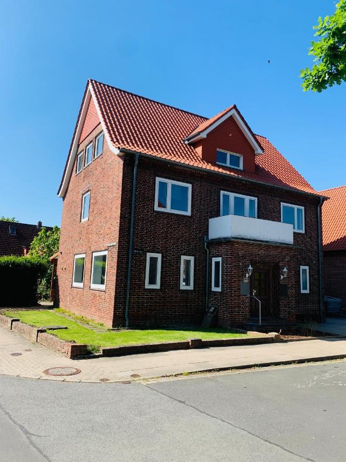 Feddersen Living Kernsanierte Ferienwohnungen - Gemuetlich - Netflix - Voll Ausgestattet - Zentral Brunsbuttel Extérieur photo